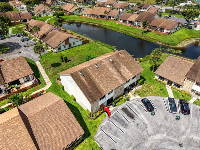 1030 Parkside Green Drive A, Greenacres, FL 33415