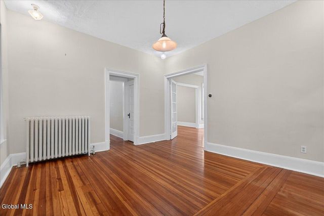 121 Maple Avenue, Troy, NY 12180