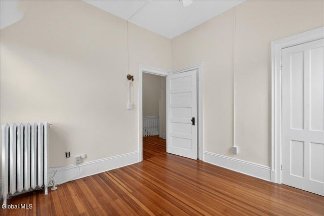 121 Maple Avenue, Troy, NY 12180