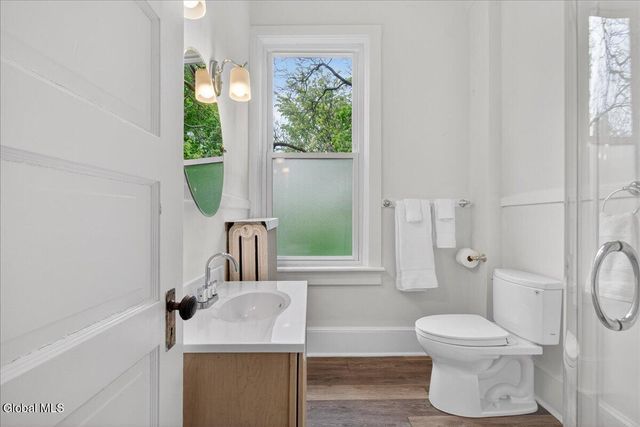 121 Maple Avenue, Troy, NY 12180