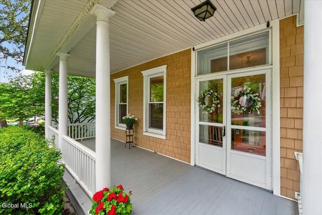 121 Maple Avenue, Troy, NY 12180