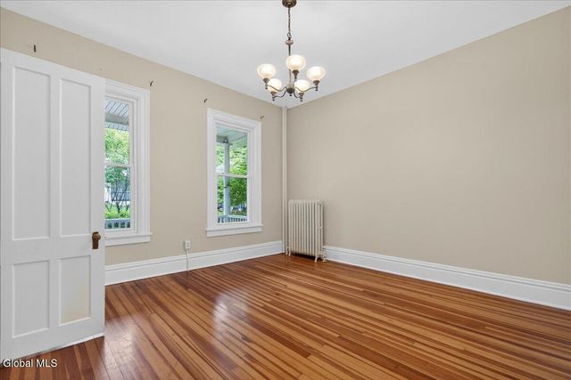 121 Maple Avenue, Troy, NY 12180