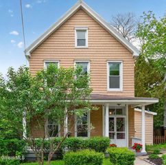 121 Maple Avenue, Troy, NY 12180