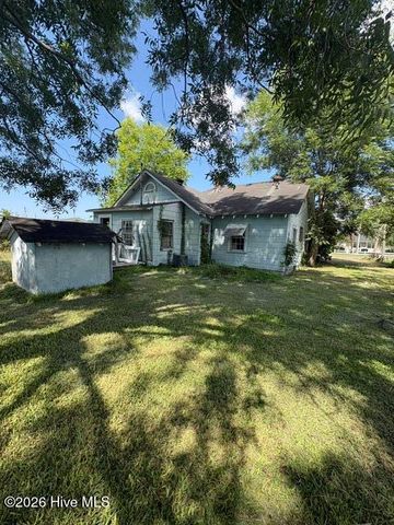 226 S Fifth Street, Aurora, NC 27806