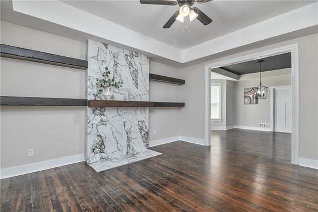 2736 Olive Street, Kansas City, MO 64109