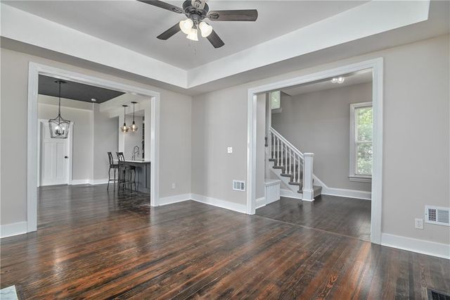 2736 Olive Street, Kansas City, MO 64109