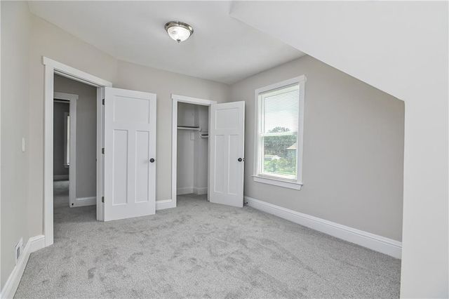 2736 Olive Street, Kansas City, MO 64109