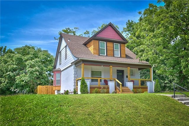 2736 Olive Street, Kansas City, MO 64109