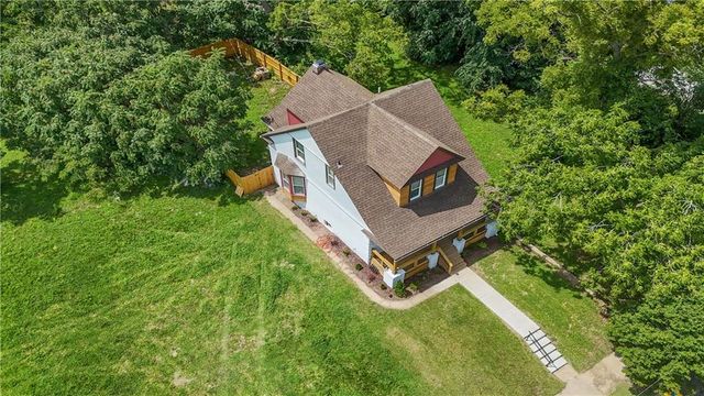 2736 Olive Street, Kansas City, MO 64109