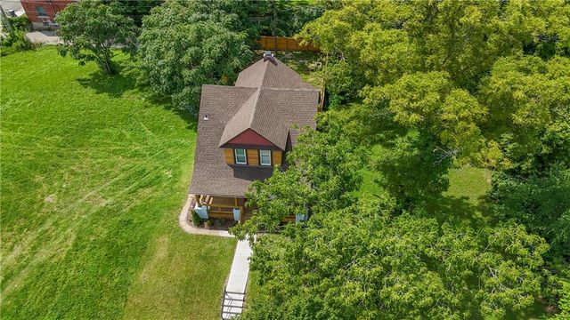 2736 Olive Street, Kansas City, MO 64109