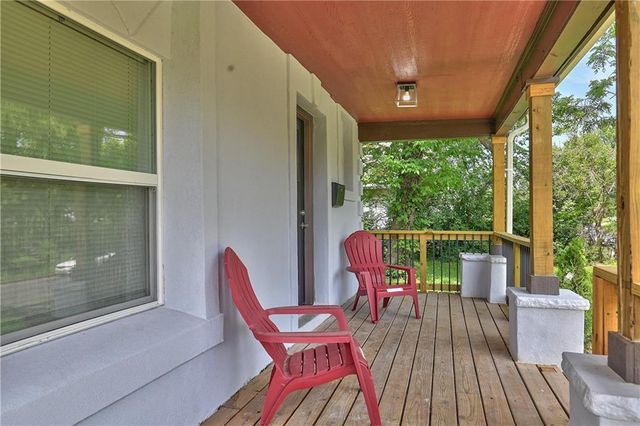 2736 Olive Street, Kansas City, MO 64109