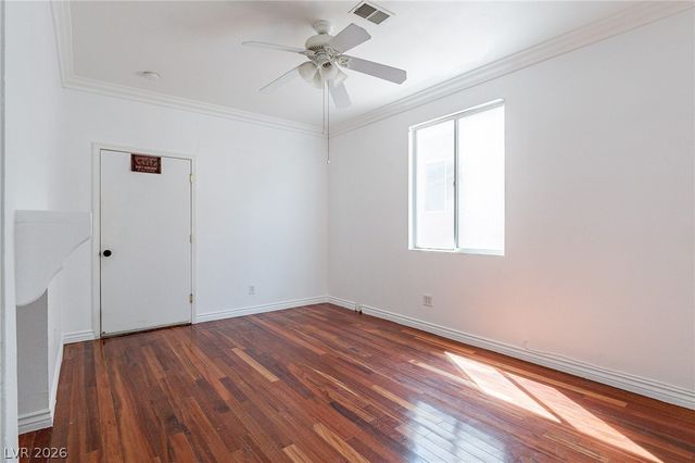 10304 George Hart Court, Las Vegas, NV 89129