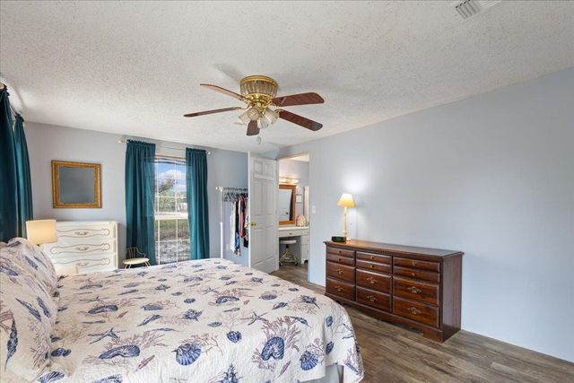 2956 SEA OAKS Loop, Perry, FL 32348