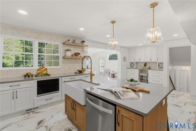 9707 Goodward Ct, North Chesterfield, VA 23236