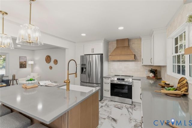 9707 Goodward Ct, North Chesterfield, VA 23236