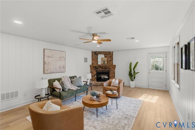 9707 Goodward Ct, North Chesterfield, VA 23236