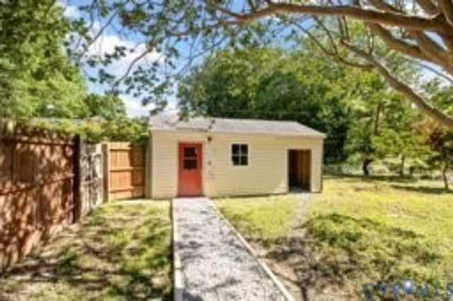 9707 Goodward Ct, North Chesterfield, VA 23236