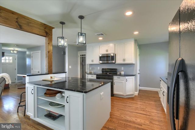 1838 RIDGEVIEW DRIVE, Carlisle, PA 17013