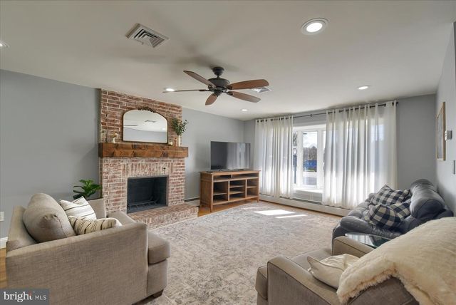 1838 RIDGEVIEW DRIVE, Carlisle, PA 17013