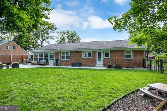 1838 RIDGEVIEW DRIVE, Carlisle, PA 17013