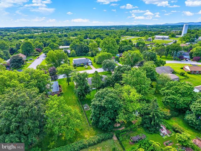 1838 RIDGEVIEW DRIVE, Carlisle, PA 17013