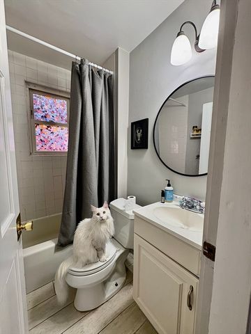 666 E 5th St 1, Boston, MA 02127