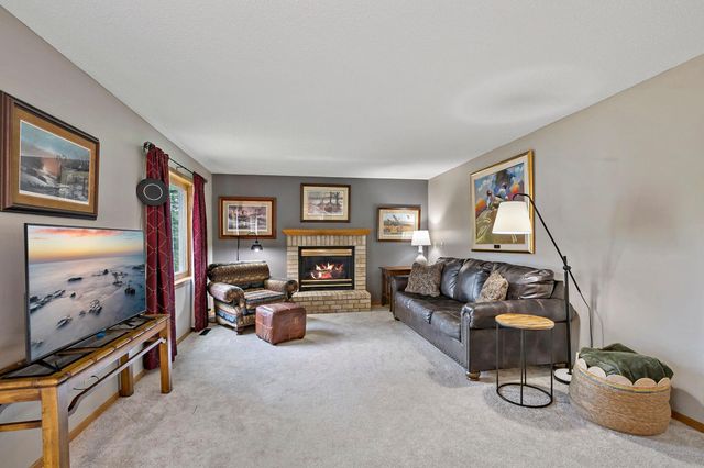 9662 84th Street Bay S, Cottage Grove, MN 55016