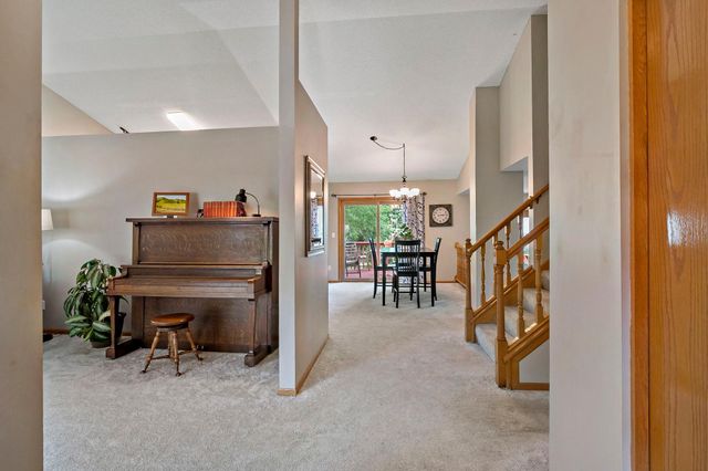 9662 84th Street Bay S, Cottage Grove, MN 55016