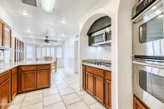 1791 BILLY CASPER Drive, El Paso, TX 79936