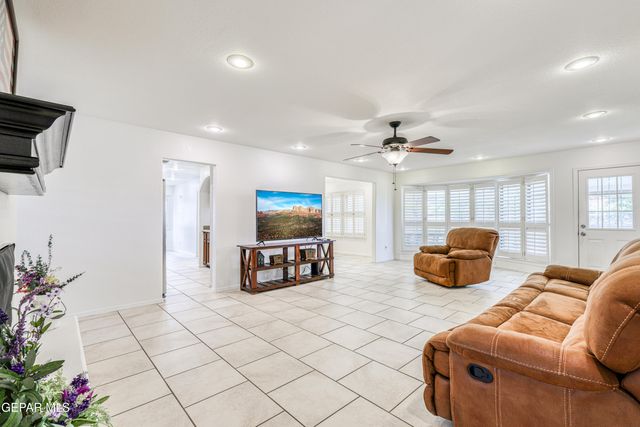 1791 BILLY CASPER Drive, El Paso, TX 79936