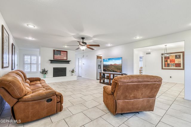 1791 BILLY CASPER Drive, El Paso, TX 79936