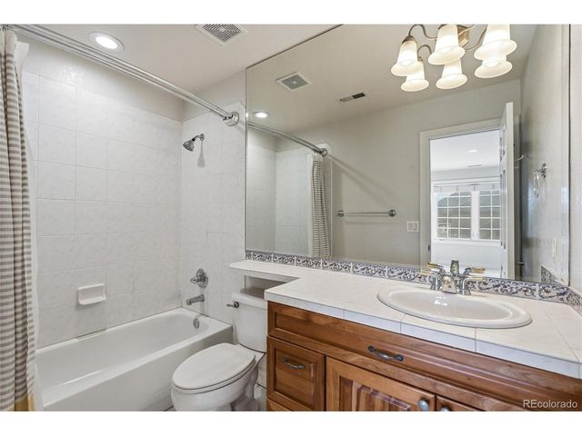 7355 Nile St, Arvada, CO 80007