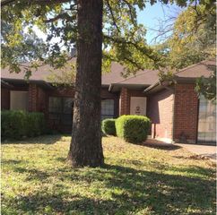 316 Lochridge Drive, Azle, TX 76020
