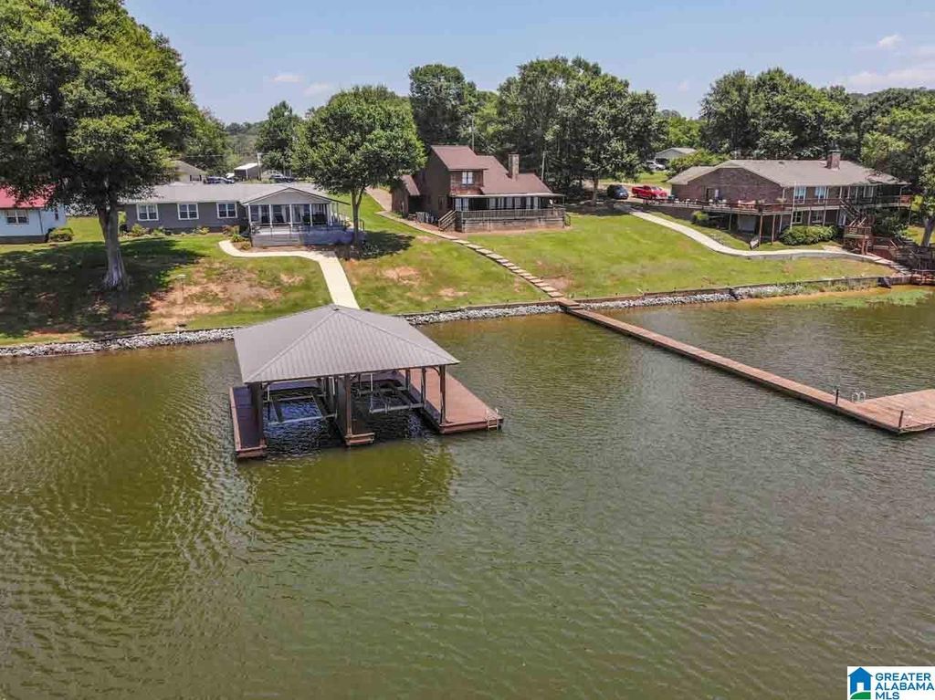 40 CAMELOT LANE, Talladega, AL 35160