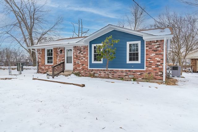 723 Hawthorne St, Hopkinsville, KY 42240