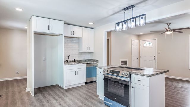 723 Hawthorne St, Hopkinsville, KY 42240