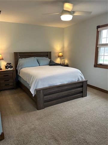 110 Huntington Circle, Pittsburg, KS 66762