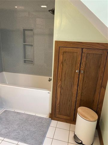 110 Huntington Circle, Pittsburg, KS 66762