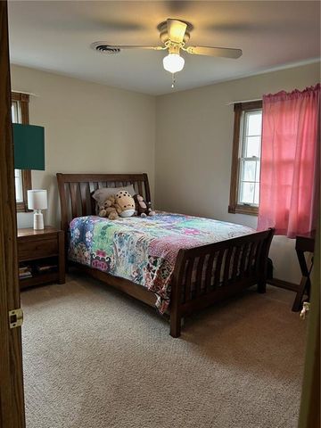 110 Huntington Circle, Pittsburg, KS 66762