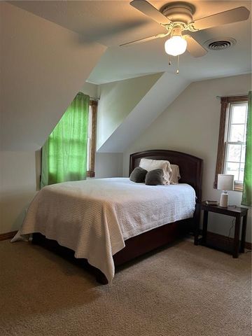 110 Huntington Circle, Pittsburg, KS 66762