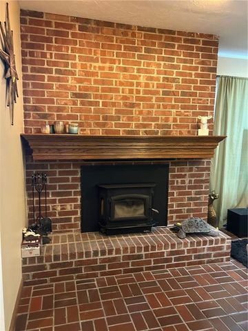 110 Huntington Circle, Pittsburg, KS 66762