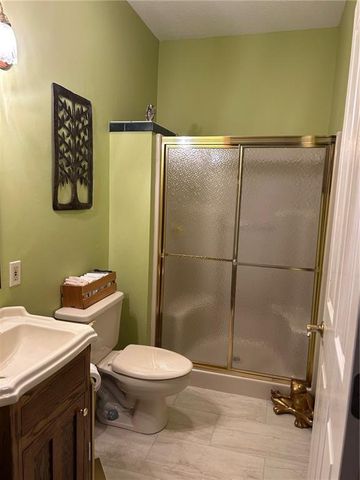 110 Huntington Circle, Pittsburg, KS 66762