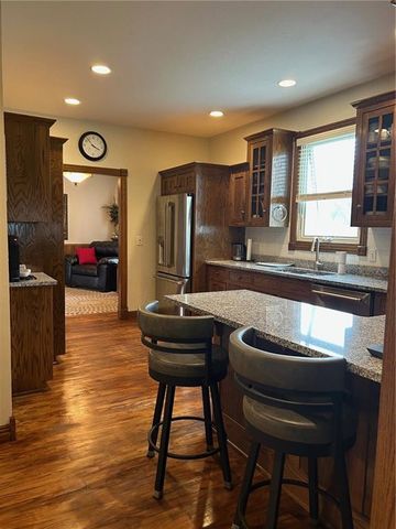 110 Huntington Circle, Pittsburg, KS 66762