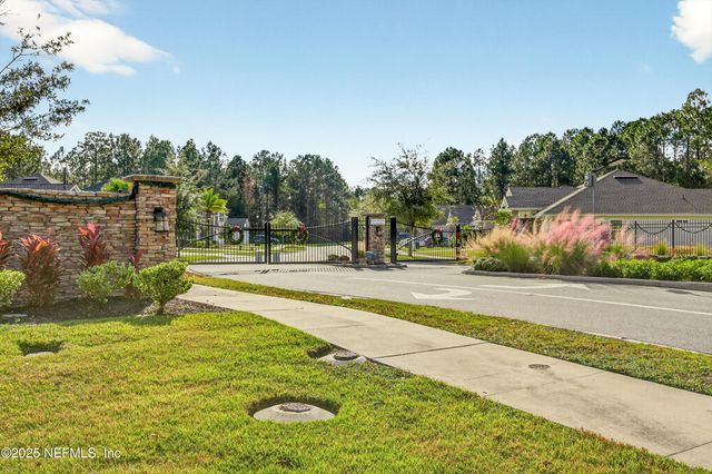 1733 AUSTIN LAKE Way, Middleburg, FL 32068