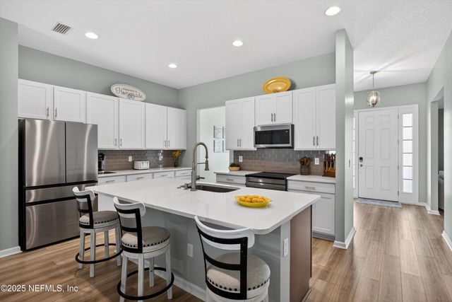 1733 AUSTIN LAKE Way, Middleburg, FL 32068