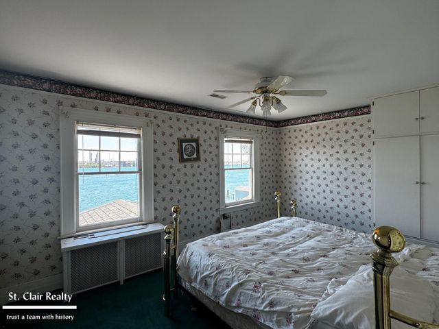 2704 Military Street, Port Huron, MI 48060