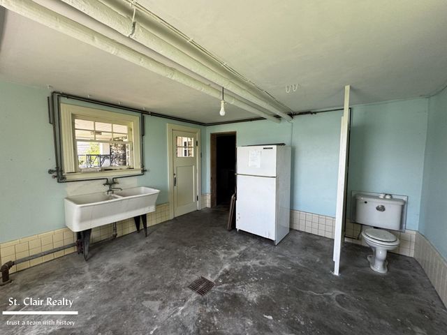 2704 Military Street, Port Huron, MI 48060