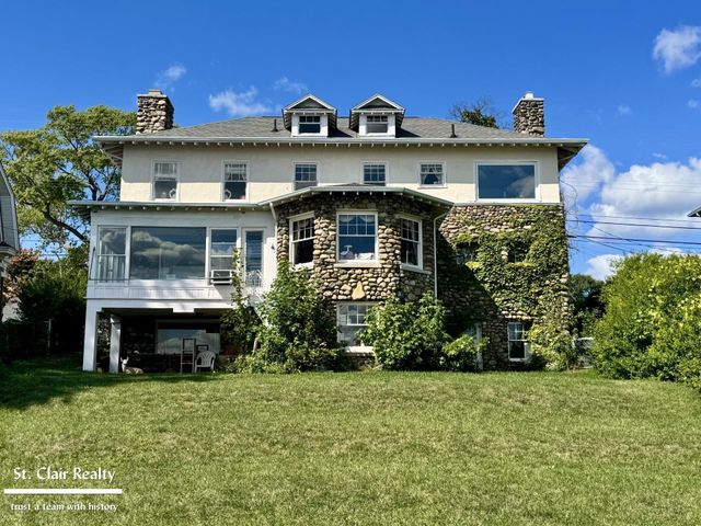 2704 Military Street, Port Huron, MI 48060