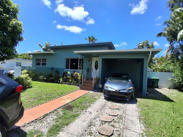 220 NW 150th St, Miami, FL 33168