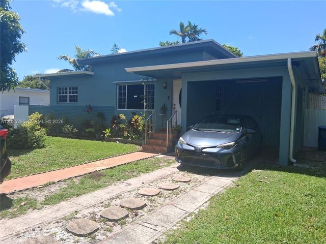 220 NW 150th St, Miami, FL 33168